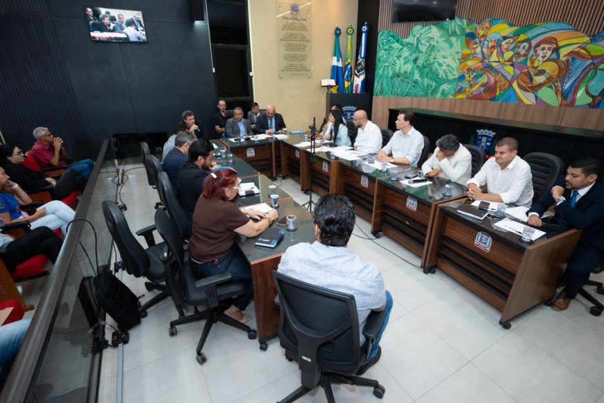 Reunião pública de vereadores com Energisa cobra soluções sobre péssimo serviços em Ponta Porã