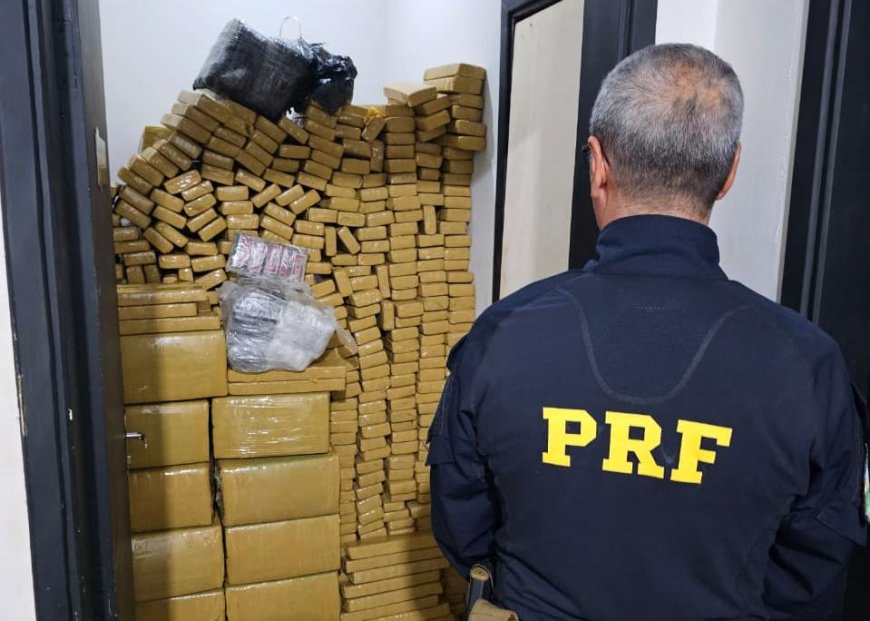 PRF em ação: Perseguição na MS-379 termina com apreensão de mais de 1,2 tonelada de maconha e veículo furtado