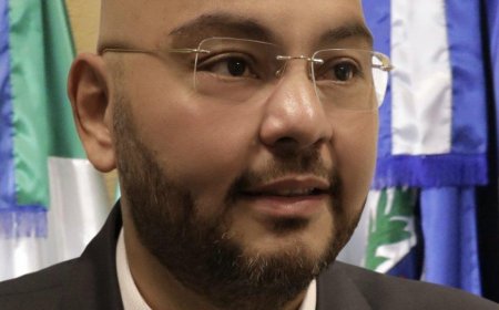 Agnaldo Pereira Lima pede recapeamento asfáltico em diversos pontos da cidade