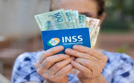 Disponível: Aposentados e pensionistas do INSS podem consultar antecipação do 13º