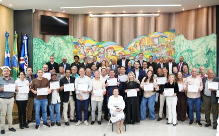 Câmara de Ponta Porã homenageia profissionais da comunicação em sessão solene