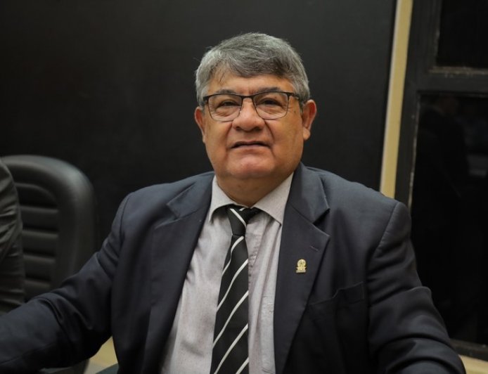 Vereador Daniel Puka Valdez reivindica asfalto  para o Jardim Flamboyant