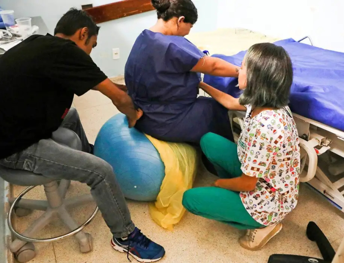 Nova função de Doula: regulamentação reforça integração da categoria ao SUS