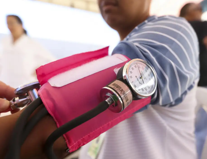 Cuidado hipertensão: silenciosa e hereditária, doença pede mudança de hábitos