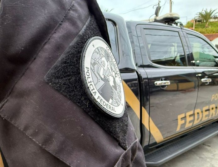 Ação, PF apreende mais de duas toneladas de maconha prensada no Paraná