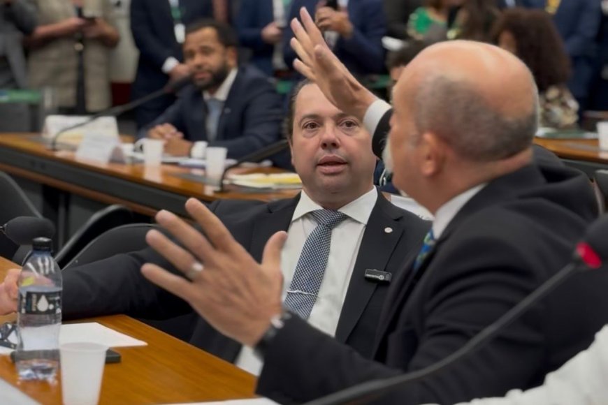 Rodolfo Nogueira rebate acusações e defende Bolsonaro em embate na Câmara