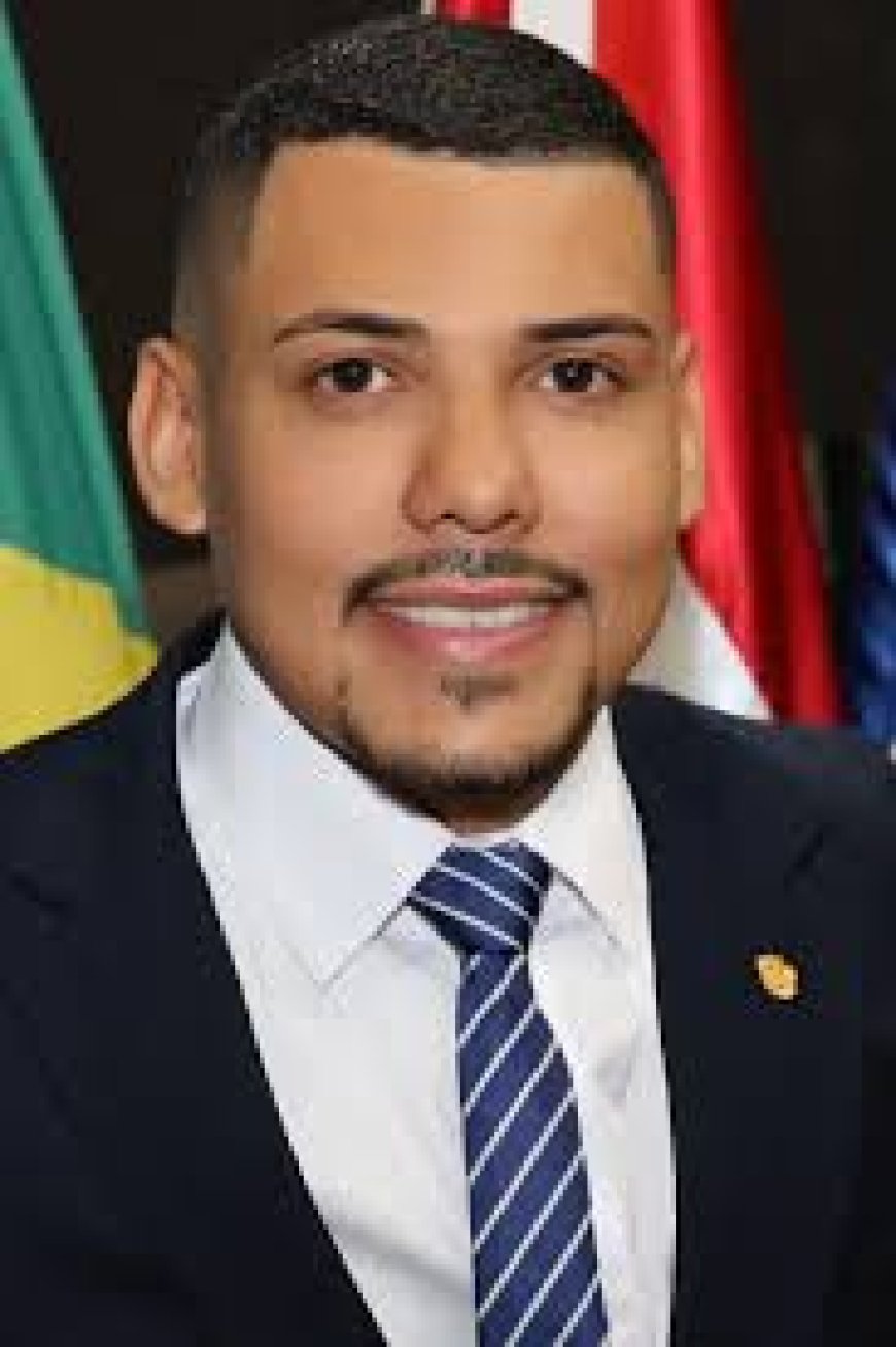 Leandro Bitencourt reitera pedidos de coberturas em pontos de ônibus e rotatória no Residencial Ponta Porã I