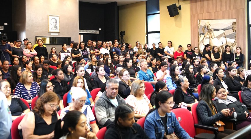 Tribuna Livre e Plenário lotado pelos servidores  públicos movimentam sessão da Câmara Municipal