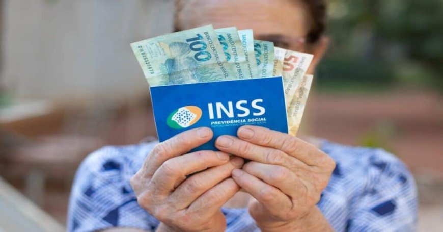 Disponível: Aposentados e pensionistas do INSS podem consultar antecipação do 13º
