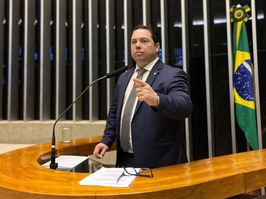 Rodolfo Nogueira quer barrar participação da ONG Minha Criança Trans em comitê de Lula