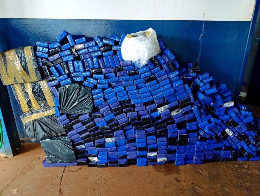 Ação: PM de Nova Itamarati apreende quase meia tonelada de maconha,  cigarros e pneus contrabandeados