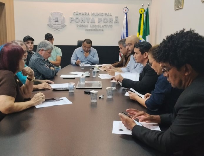 Vereadores mantêm reunião com  dirigentes do comércio de Ponta Porã