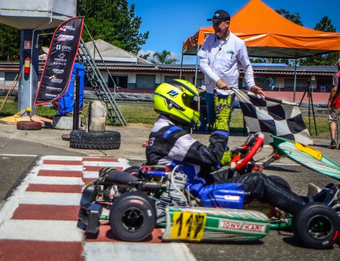 Metropolitano de Kart de Curitiba	define os campeões de 2026 sábado