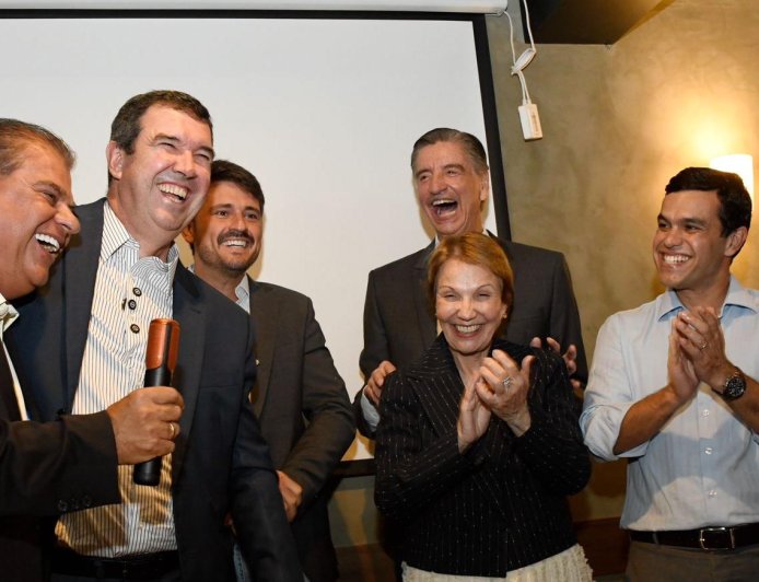 Senador Nelsinho Trad recebe cerca de 40 prefeitos em Brasília e ganha manifestações de apoio pela atuação municipalista em MS