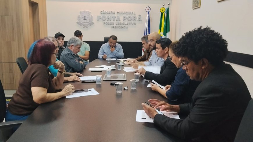 Vereadores mantêm reunião com  dirigentes do comércio de Ponta Porã