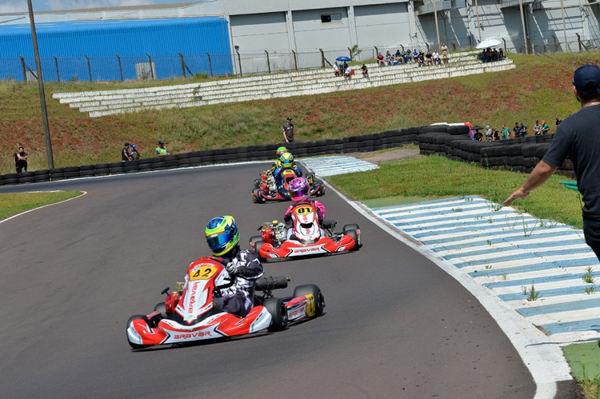Com previsão de chuva, Cascavel realiza a segunda etapa do Metropolitano de Kart
