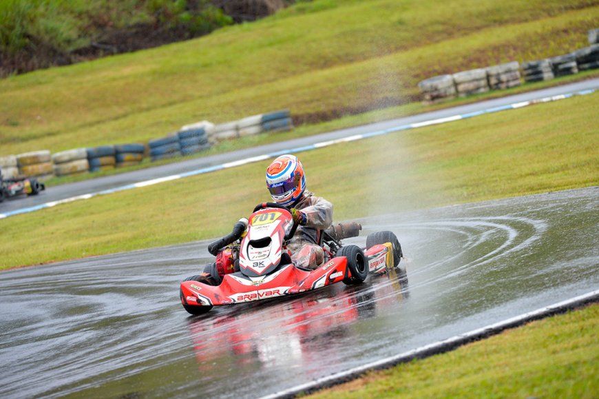 Com chuva, Metropolitano de Cascavel leva 67 kartistas à pista do Delci Damian