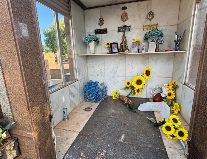 Absurdo: Família denuncia furto de porta de túmulo no Cemitério Cristo Rei, em Ponta Porã