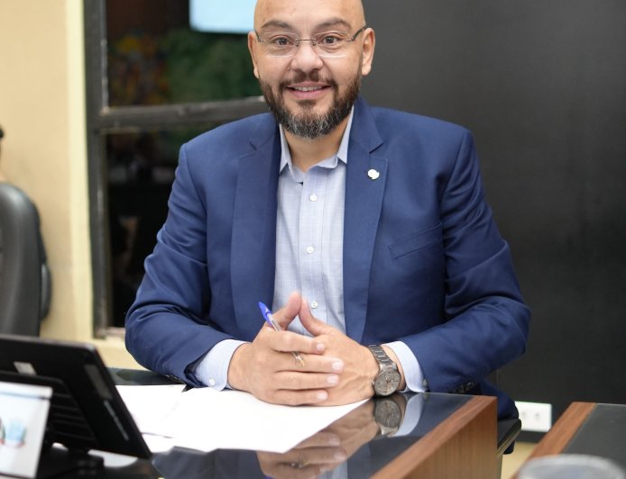Agnaldo Pereira Lima solicita melhorias para o  bairro Gui Vilela