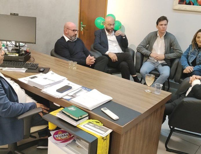 Câmara de Ponta Porã recebe visita do novo cônsul do Brasil em Pedro Juan Caballero