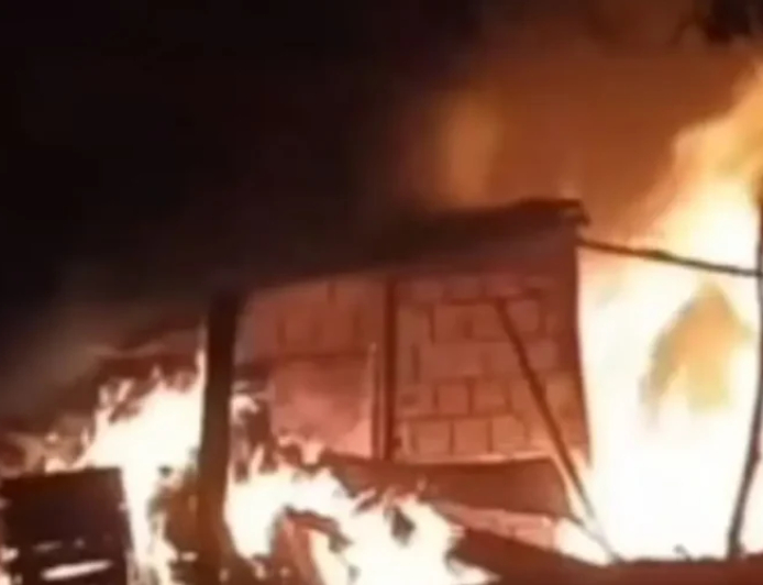 Ponta Porã: Incêndio destrói casa e deixa homem gravemente ferido