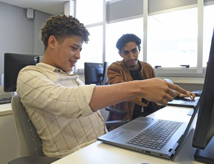 Qualificação, tecnologia e empreendedorismo: Governo de MS prepara jovens para liderar a nova economia digital