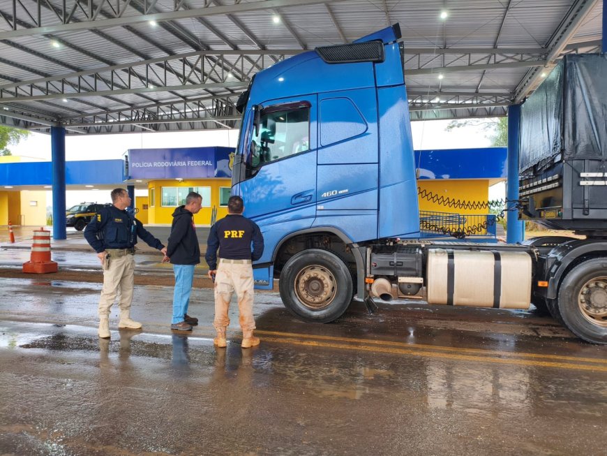 Receptação e roubo de  carga: Homem é preso pela PRF transportando carreta roubada após sequestro de caminhoneiro