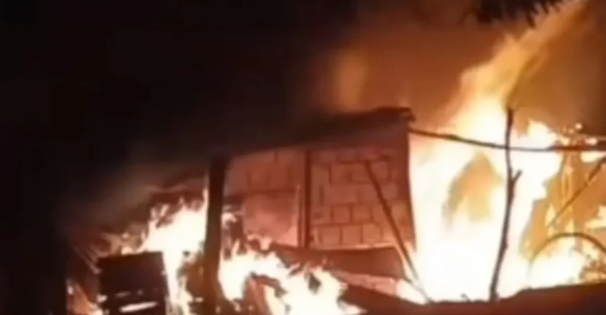Ponta Porã: Incêndio destrói casa e deixa homem gravemente ferido