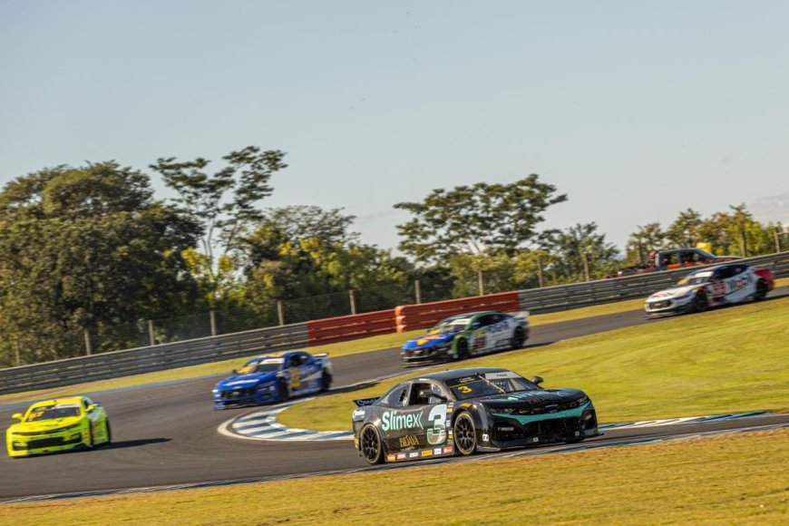 Após boa estreia, Firás Fahs disputará	a Nascar Brasil até o fim da temporada