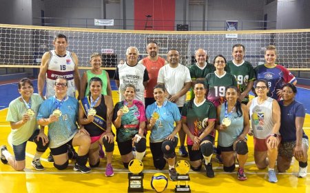 Incentivo ao Esporte: Presidente da Câmara, Jelson Bernabé, acompanha treino e apoia projeto de Voleibol 45+ em Ponta Porã