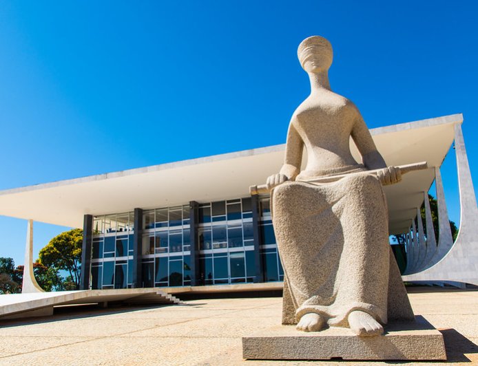Caso foi julgado em sessão virtual: STF muda decisão de Moraes e reduz pena de condenada por 8 de janeiro