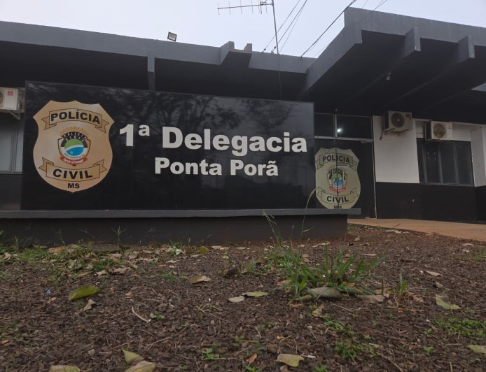 Deu no pé: Preso por tráfico de drogas foge da 1ª Delegacia de Ponta Porã enquanto aguardava audiência