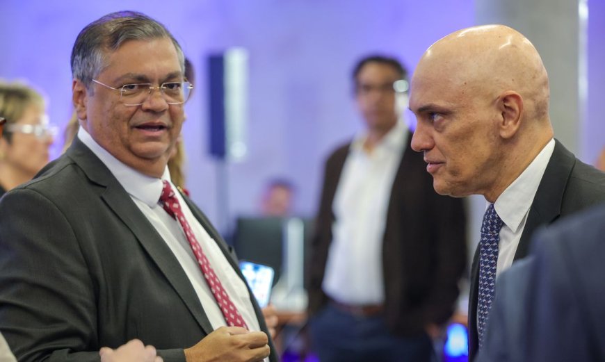 Possível análise: Dino e Moraes defendem rediscutir dispensa de diploma para jornalista