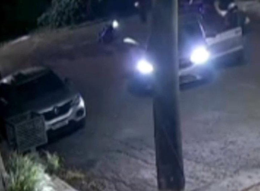 Dupla armada rouba  VW T-CROSS no bairro Santa Isabel; Veículo foi levado sem a chave presencial