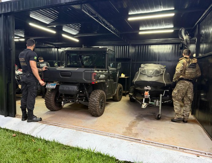 Tráfico de cocaína/Polícia Federal: PF deflagra operação contra suspeita de tráfico transnacional de cocaína em três estados