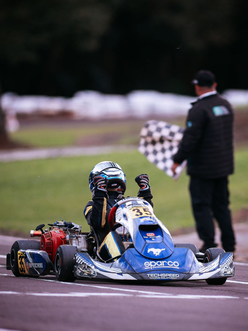 Paranaense de Kart tem seis paranaenses	e cinco catarinenses como campeões