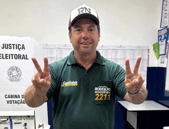 Rodolfo Nogueira vota em Dourados e afirma que vai trabalhar para “resgatar o Brasil”