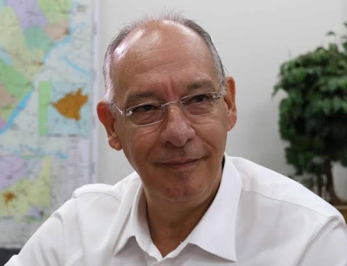 Hegemonia territorial e capilaridade: A anatomia Política da eleição de Hélio Peluffo à Assembleia Legislativa de MS