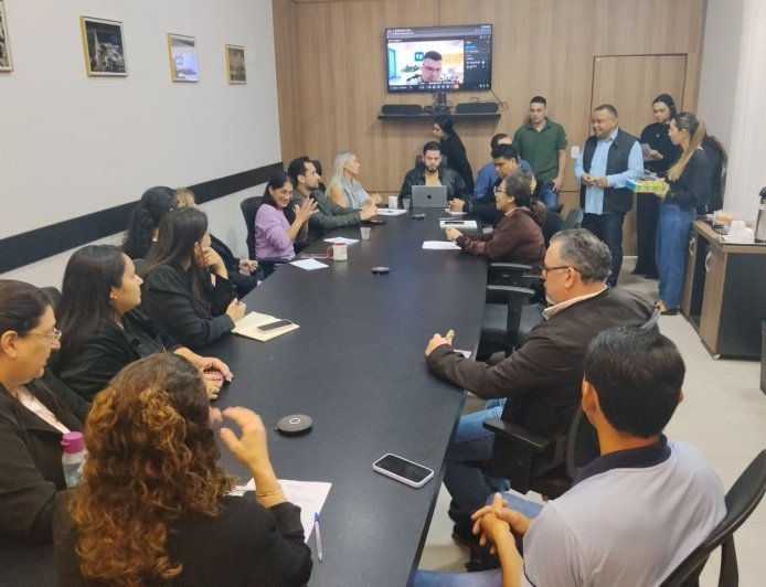 “Servidor público é a mola propulsora da  sociedade” diz Jelson Bernabé, presidente da Câmara