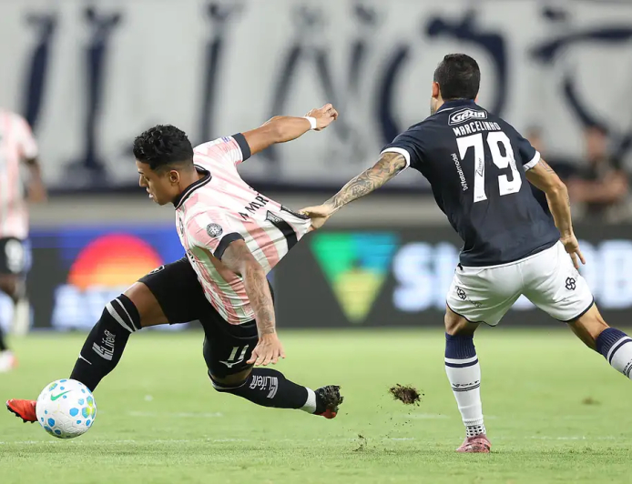 Leão Azul: Remo volta a vencer após 12 jogos e complica Botafogo no Brasileirão