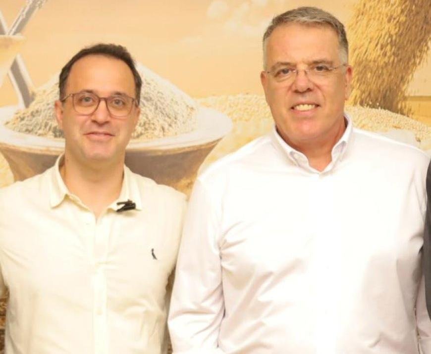 Eduardo Campos anuncia mudança na Saúde e agradece a Daniel Kayatt pela colaboração